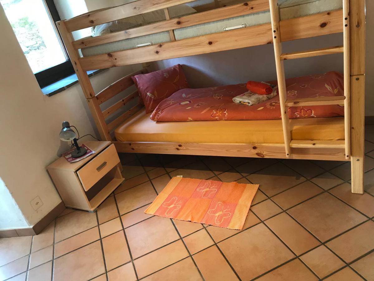 Ostello Orgnana Gambarogno Kültér fotó
